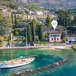 Schlosser Front & Private Pool Villa *