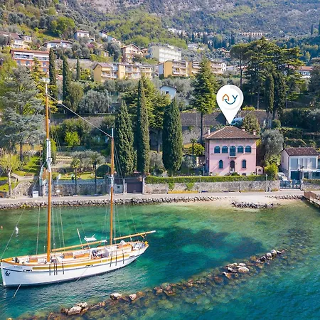 Schlosser Front & Private Pool Villa *