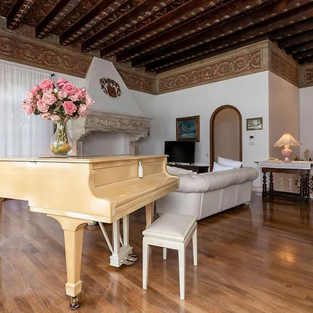 Schlosser Front&private Pool Villa Malcesine