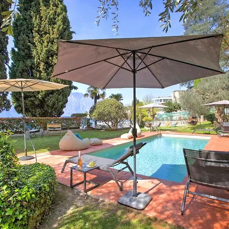 Schlosser Front&private Pool *